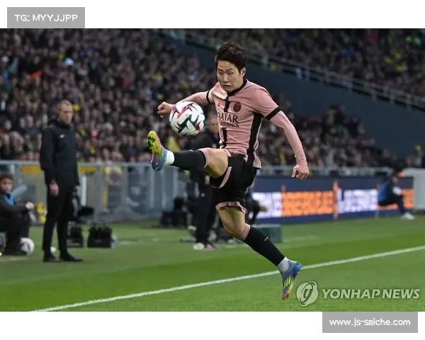 蔚山现代2-1绝杀济州联 门将赵贤祐补时扑点连续两轮救主 蔚山现代2-1绝杀济州联 门将赵贤祐补时扑点连续两轮救主